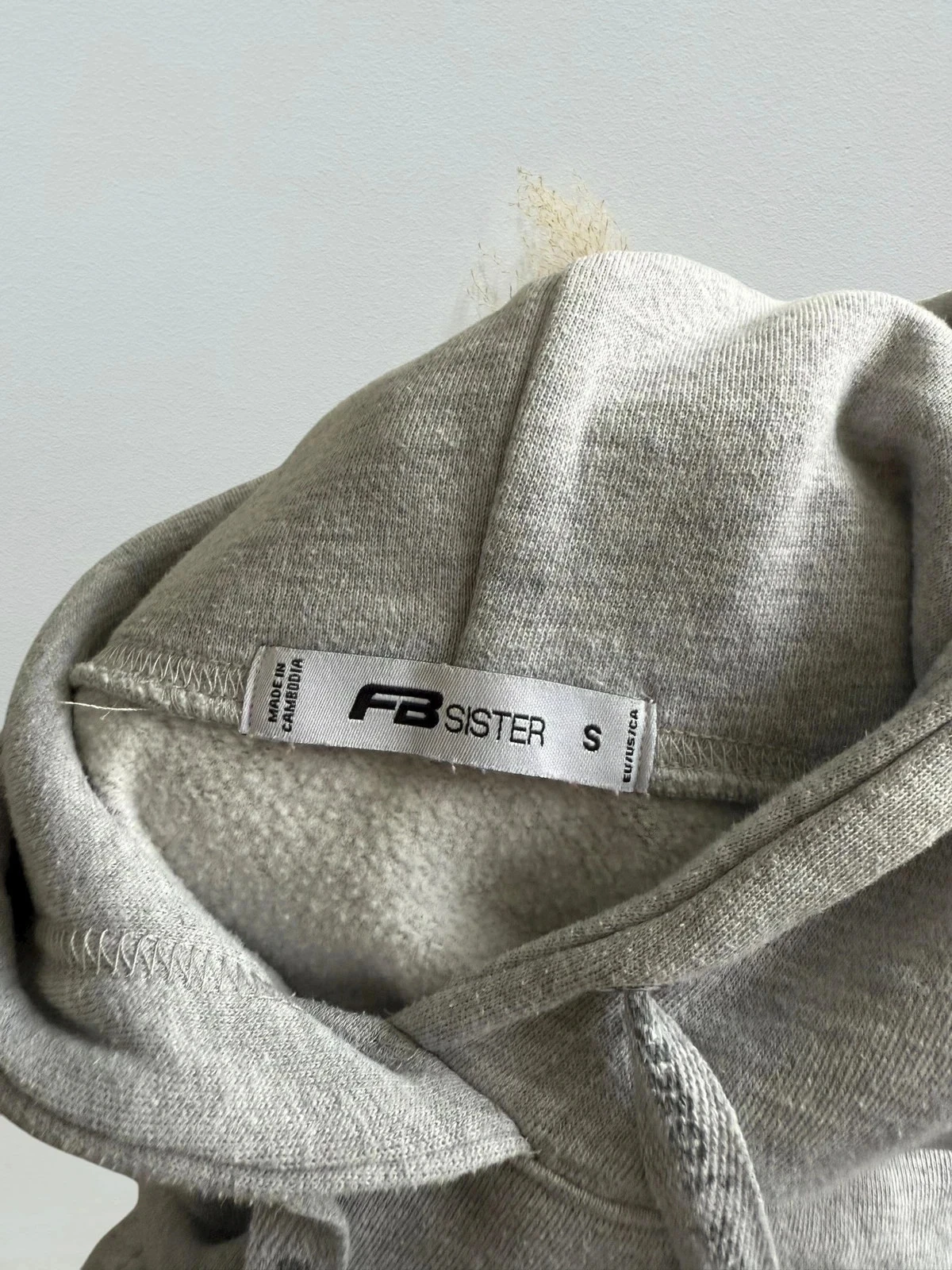 Pretty light grey women's hoodie sweatshirt size 36/S – photo 4